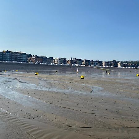 Villa Les Fleurs Appartement En Front De Mer メール・レ・バン エクステリア 写真