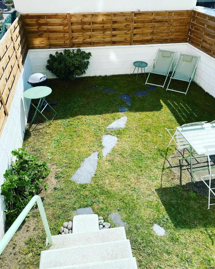 Villa Les Fleurs Appartement En Front De Mer メール・レ・バン エクステリア 写真