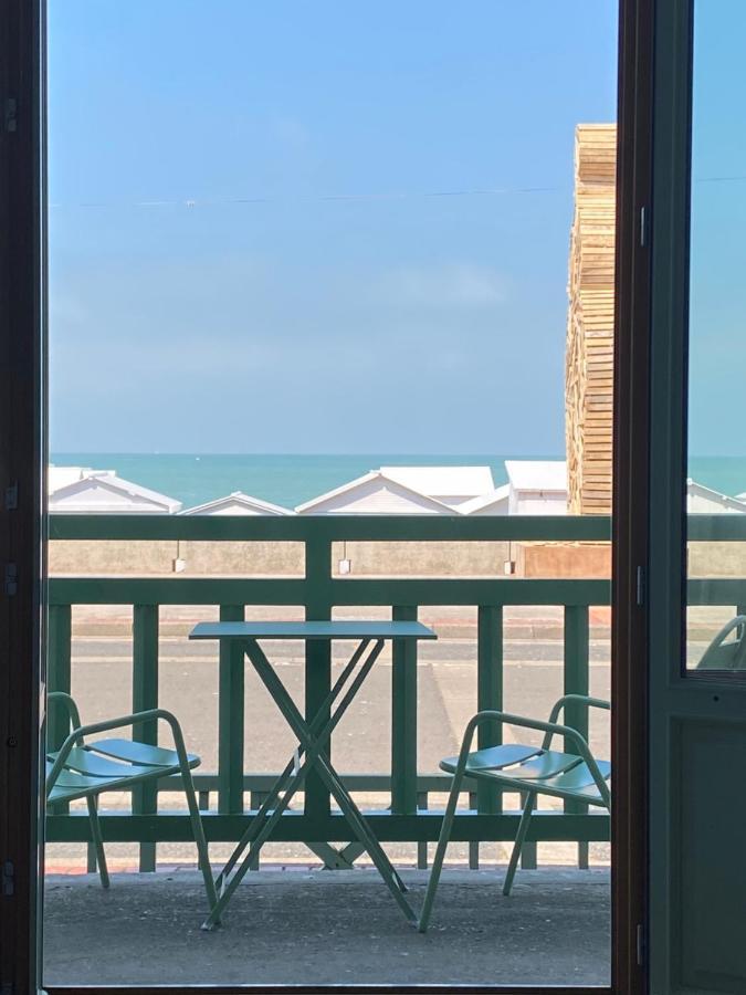 Villa Les Fleurs Appartement En Front De Mer メール・レ・バン エクステリア 写真